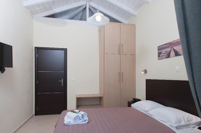 Sunday Maria Hotel Stoupa Exterior photo